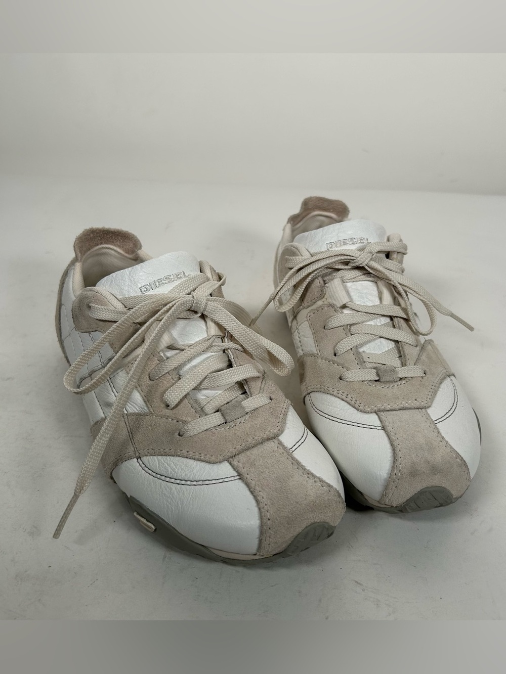 Vintage Diesel White Low Sneaker/Shoes size 7